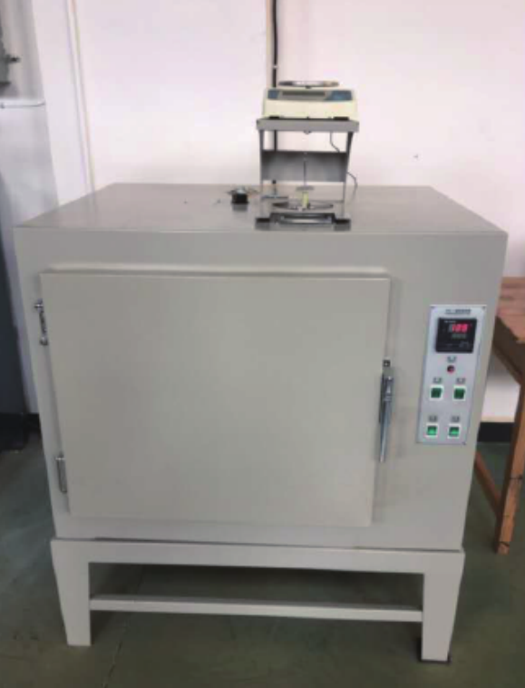 EIGHT ROTEEN OVEN